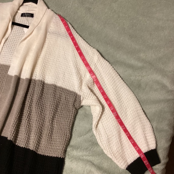 Bloomchic open cardigan, cream, taupe, & black, size 10, NWT - Picture 8 of 9